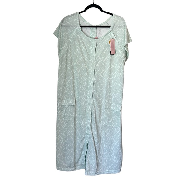 Kindred Bravely Mint Green Polka Dot Labor & Delivery Gown - Picture 1 of 6